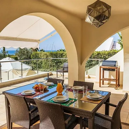 Colina - Walking Distance To The فالي دو لوبو
